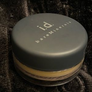 bareMinerals Glimpse Eyeshadow in “Alleycat” (Brand New!) 🌟